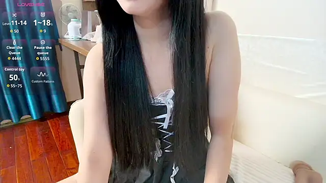 Lee Mi online show from October 2025 02:28:02 PM