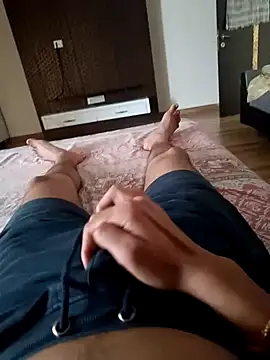 HeftyTheory7 online show from February 2026 03:29:02 AM