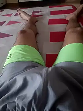 Snapshot of HeftyTheory7 chatting on November 2025 03:43:01 AM HeftyTheory7 online show from November 2025 03:43:01 AM