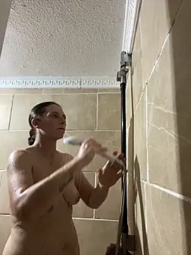 Snapshot of WreckedCrop chatting on January 2025 12:52:01 PM WreckedCrop online show from January 2025 12:52:01 PM