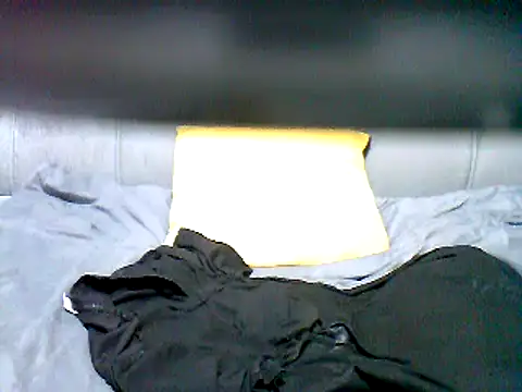 Snapshot of cutey-smile chatting on February 2025 09:31:02 PM cutey-smile online show from February 2025 09:31:02 PM