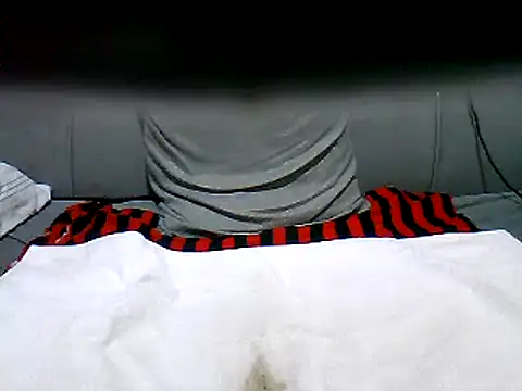 Snapshot of cutey-smile chatting on March 2025 01:43:01 AM cutey-smile online show from March 2025 01:43:01 AM