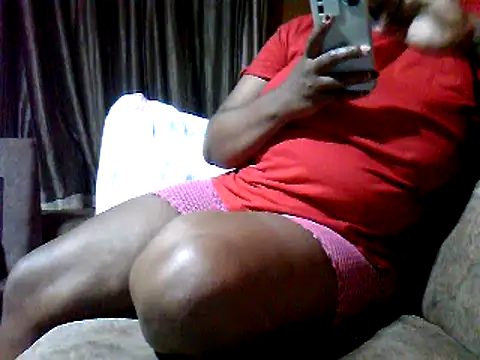 Snapshot of cutey-smile chatting on March 2025 07:15:01 PM cutey-smile online show from March 2025 07:15:01 PM