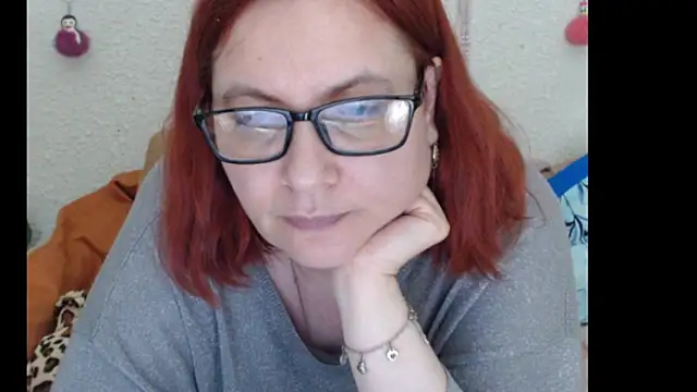 PlayfullMature online show from November 2025 04:39:02 AM