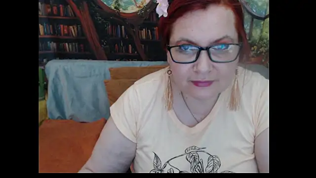 Snapshot of PlayfullMature chatting on June 2026 05:07:01 PM PlayfullMature online show from June 2026 05:07:01 PM