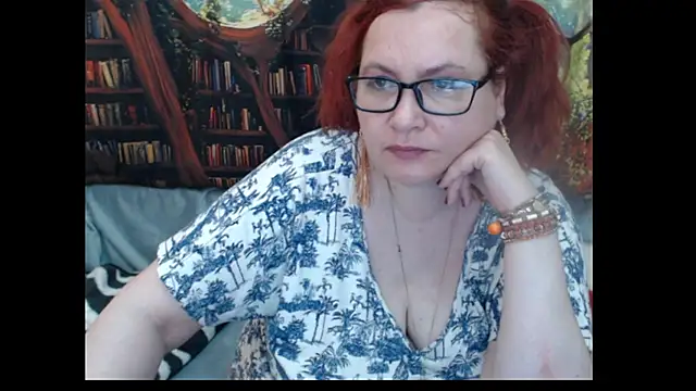 Snapshot of PlayfullMature chatting on June 2026 07:41:01 AM PlayfullMature online show from June 2026 07:41:01 AM