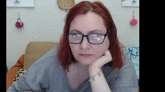 PlayfullMature online show from November 2025 04:34:02 PM