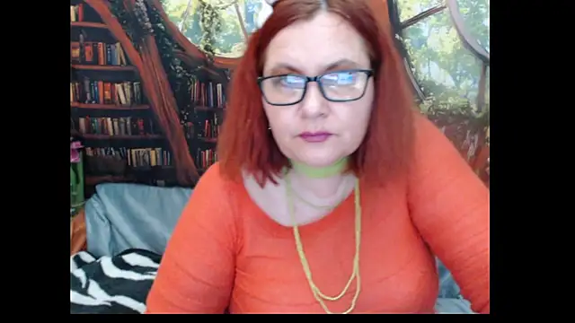 Snapshot of PlayfullMature chatting on June 2026 04:44:02 PM PlayfullMature online show from June 2026 04:44:02 PM