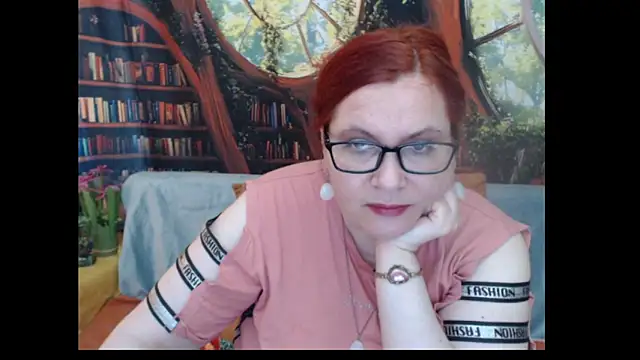Snapshot of PlayfullMature chatting on June 2026 03:50:01 PM PlayfullMature online show from June 2026 03:50:01 PM