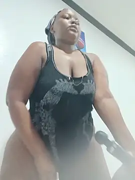 queennapal online show from May 2026 04:48:01 PM