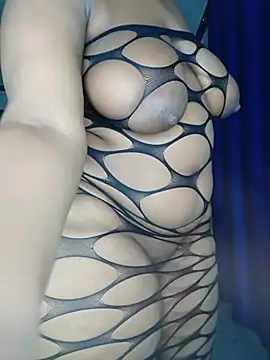 queennapal online show from May 2026 01:10:02 AM