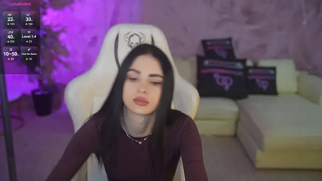 Tina Breeze online show from November 2025 08:06:01 AM