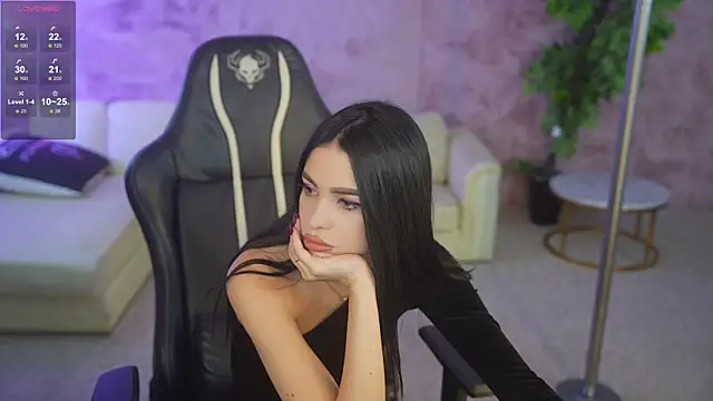 Tina Breeze online show from October 2025 08:22:01 AM