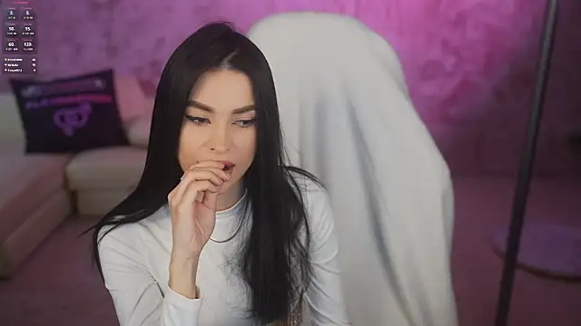 Tina Breeze online show from April 2026 10:23:01 AM