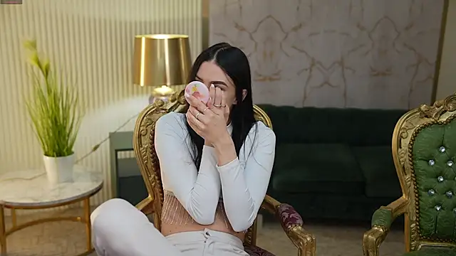 Tina Breeze online show from March 2025 07:44:01 AM