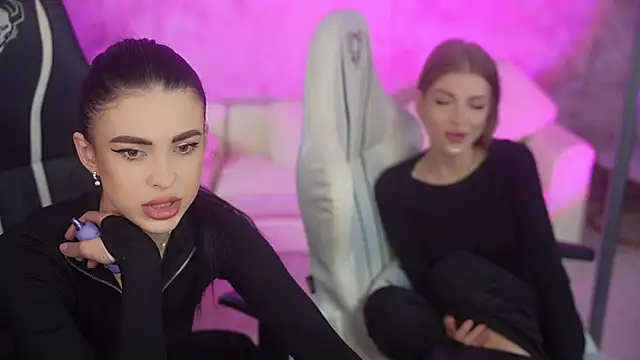 Tina Breeze online show from January 2026 08:40:02 AM