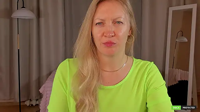 sugamomy online show from November 2025 12:43:01 AM