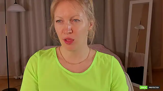 sugamomy online show from December 2025 12:33:02 AM