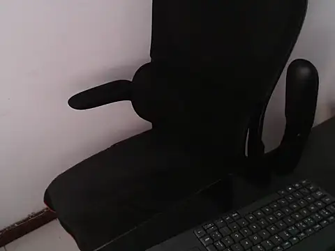 TopDaddy23 online show from February 2026 12:27:01 PM