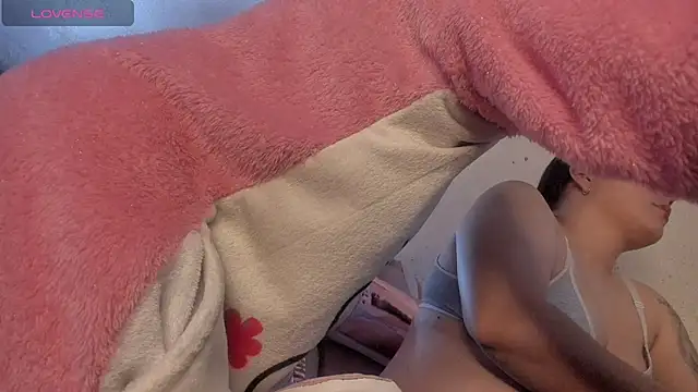  Dulcinea777 online show from March 2026 04:49:01 AM