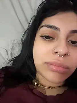 Snapshot of ThickerThanYoBitch chatting on December 2025 06:08:02 AM ThickerThanYoBitch online show from December 2025 06:08:02 AM