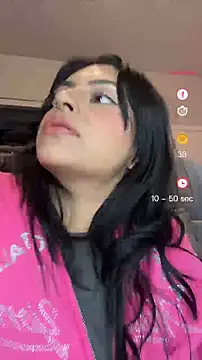 ThickerThanYoBitch online show from February 2026 08:40:01 PM