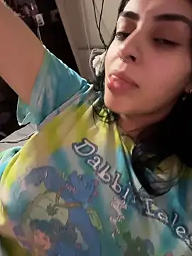 Snapshot of ThickerThanYoBitch chatting on November 2025 07:06:01 PM ThickerThanYoBitch online show from November 2025 07:06:01 PM