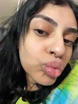 Snapshot of ThickerThanYoBitch chatting on November 2025 03:16:02 PM ThickerThanYoBitch online show from November 2025 03:16:02 PM