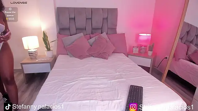 Kimberlylenox  online show from February 2025 09:31:01 PM