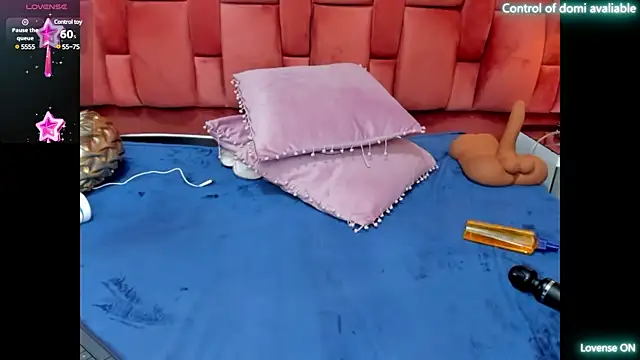 Snapshot of mariamRosse chatting on March 2025 10:45:01 PM mariamRosse online show from March 2025 10:45:01 PM