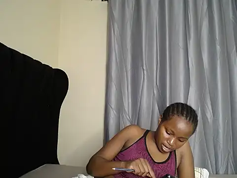 Snapshot of tasha_kimmy chatting on November 2025 04:21:02 PM tasha kimmy online show from November 2025 04:21:02 PM