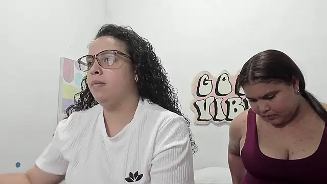 Danielaandximena online show from February 2026 12:06:01 AM