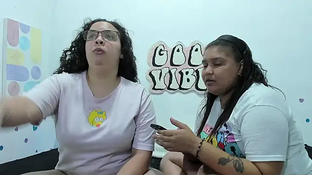 Danielaandximena online show from December 2025 02:21:01 AM