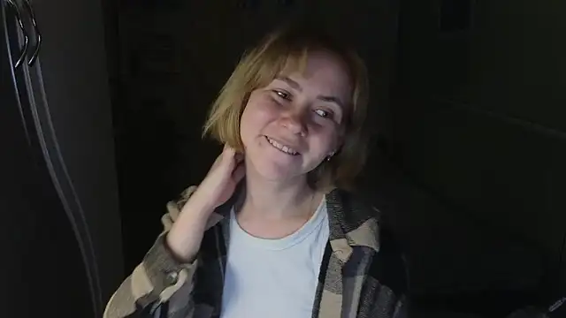 Riley Roo online show from May 2026 06:14:01 PM