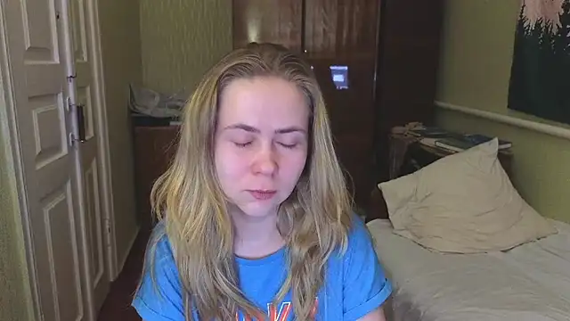 Riley Roo online show from February 2025 05:59:01 PM