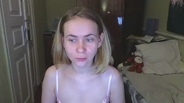 Riley Roo online show from March 2025 06:53:02 PM