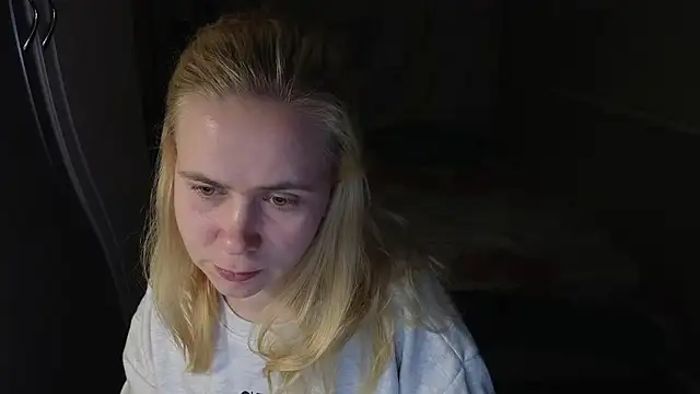 Snapshot of Riley_Roo chatting on February 2026 05:14:02 PM Riley Roo online show from February 2026 05:14:02 PM