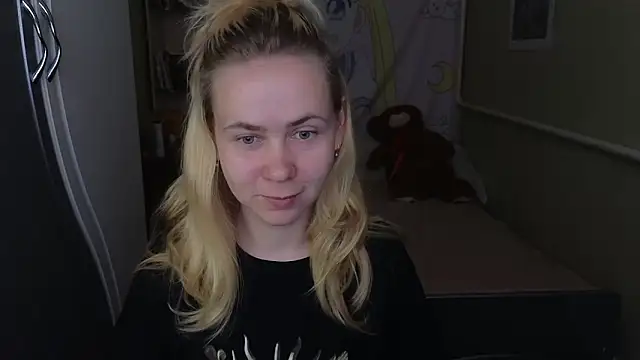 Riley Roo online show from March 2026 09:43:02 AM