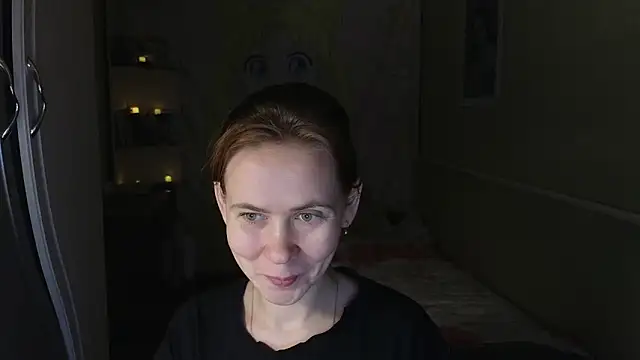 Snapshot of Riley_Roo chatting on December 2025 07:29:01 PM Riley Roo online show from December 2025 07:29:01 PM