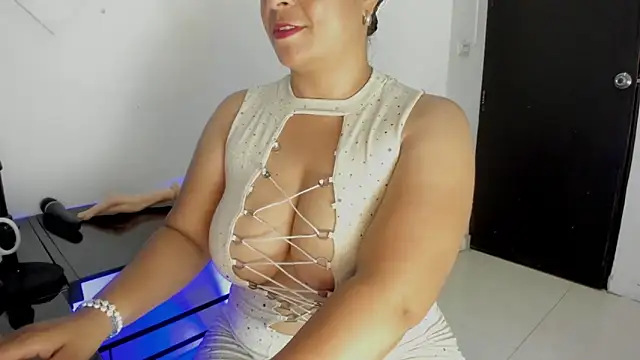 cathaarizti8 online show from May 2026 02:59:01 PM