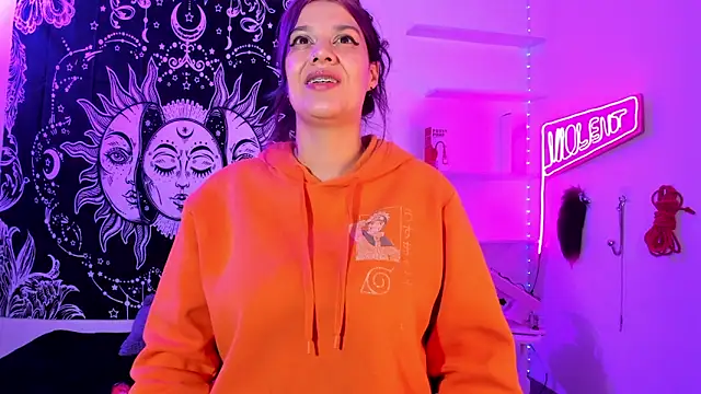 Violet-Queen online show from February 2026 04:34:02 AM