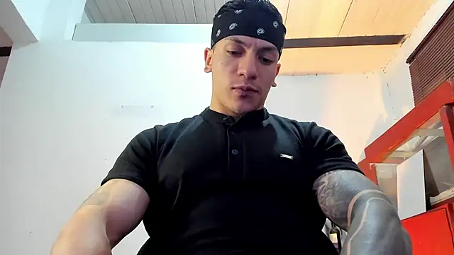 aquiles 51 online show from October 2025 09:04:02 PM