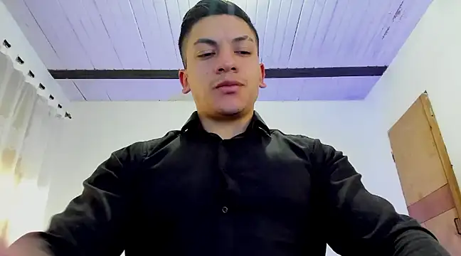 aquiles 51 online show from March 2025 10:32:02 PM