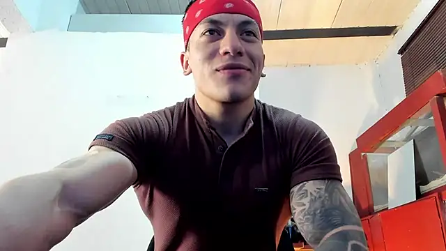 aquiles 51 online show from October 2025 08:54:02 PM