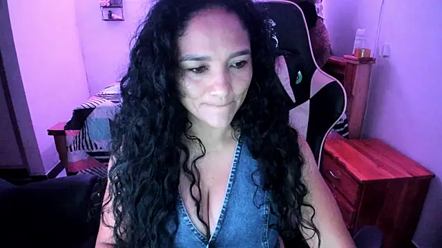 rayza mature 154 online show from April 2026 04:22:02 PM