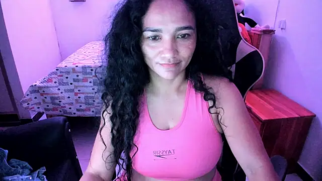 Snapshot of rayza_mature_154 chatting on June 2026 03:38:02 PM rayza mature 154 online show from June 2026 03:38:02 PM