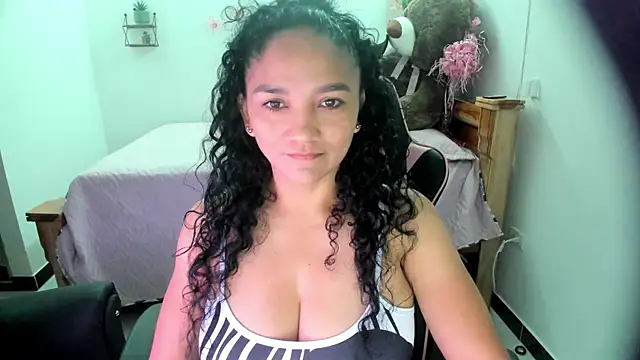 Snapshot of rayza_mature_154 chatting on October 2025 01:54:02 PM rayza mature 154 online show from October 2025 01:54:02 PM