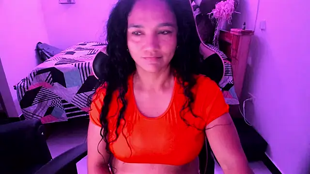 Snapshot of rayza_mature_154 chatting on November 2025 01:59:02 PM rayza mature 154 online show from November 2025 01:59:02 PM