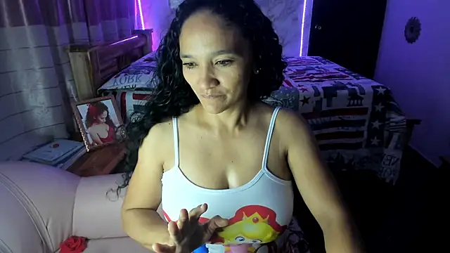 Snapshot of rayza_mature_154 chatting on March 2025 01:26:01 AM rayza mature 154 online show from March 2025 01:26:01 AM