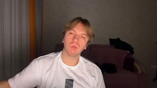 kiopiggy online show from December 2025 05:26:02 PM